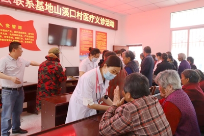 射洪市知聯(lián)會(huì)開(kāi)展紅五月社會(huì)服務(wù)活動(dòng)，以專(zhuān)業(yè)力量助力社會(huì)經(jīng)濟(jì)咨詢(xún)